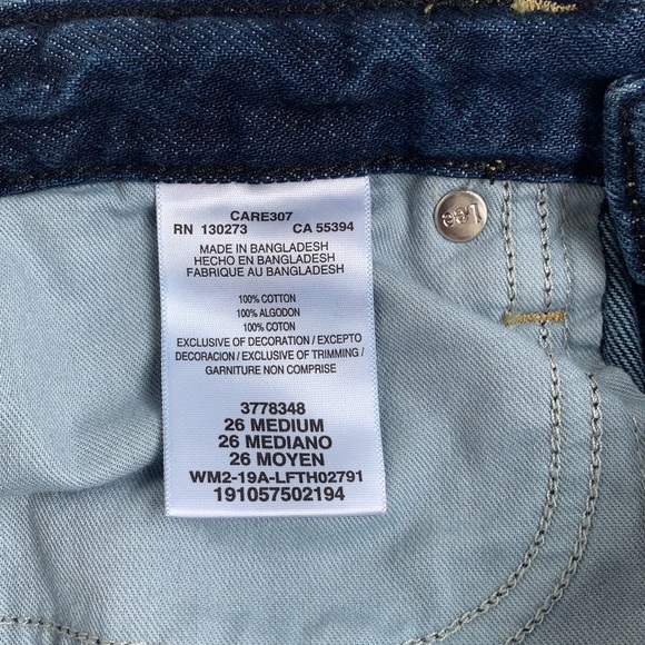 Lee’s Vintage Modern Cutoff Short - Picture 7 of 7